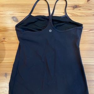 Lululemon workout tank.